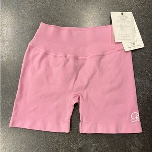 Bombshell cheeky seamless short size S in pink lady